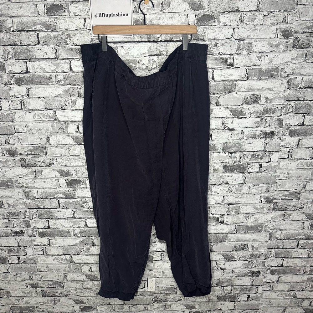 EUC Old Navy Black Relaxed Fit Joggers Size 4X